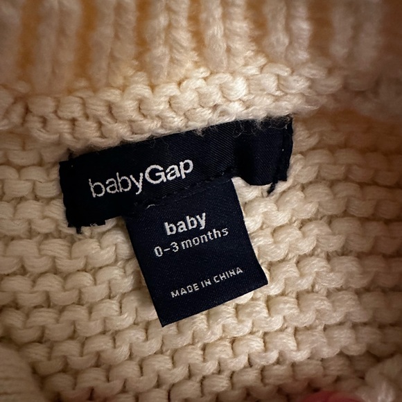 Baby Gap Infant Outfit - Picture 3 of 3